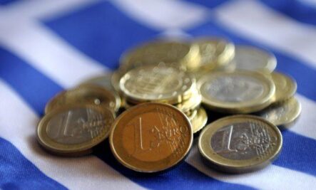 Долг Греция собирается платить с помощью соседей