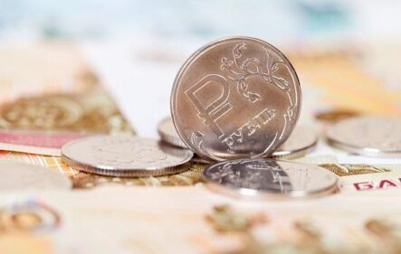 Курс рубля, прогноз на август