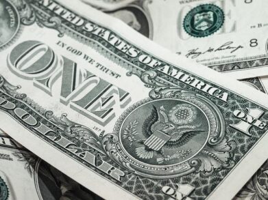 Почему не растет доллар США? Что беспокоит инвесторов перед заседанием ФРС?