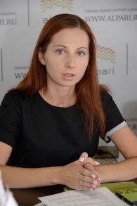 Анна Бодрова, Альпари