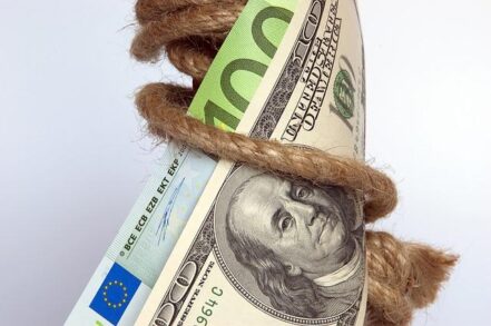 Deutsche Bank считает, что курс EUR/USD упадет до 0,95, если…