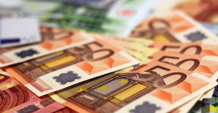 Стоит ли в 2016 году забывать о паритете евро к доллару?