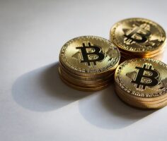 биткоин