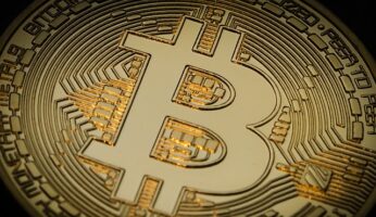 биткоин