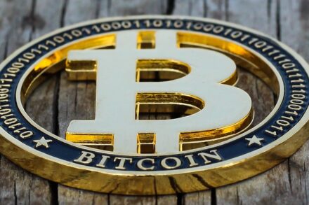 Курс биткоина сегодня на подходе к важному сопротивлению