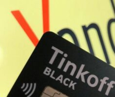 Акции Яндекс или Тинькофф