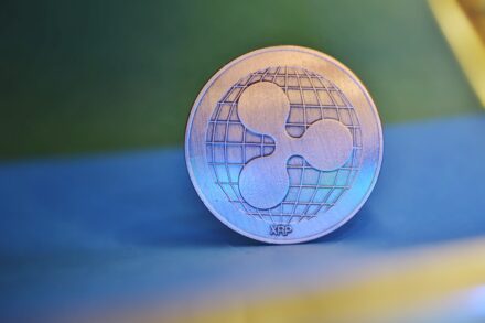 SEC уничтожает Ripple: цена упала больше, чем в 2 раза