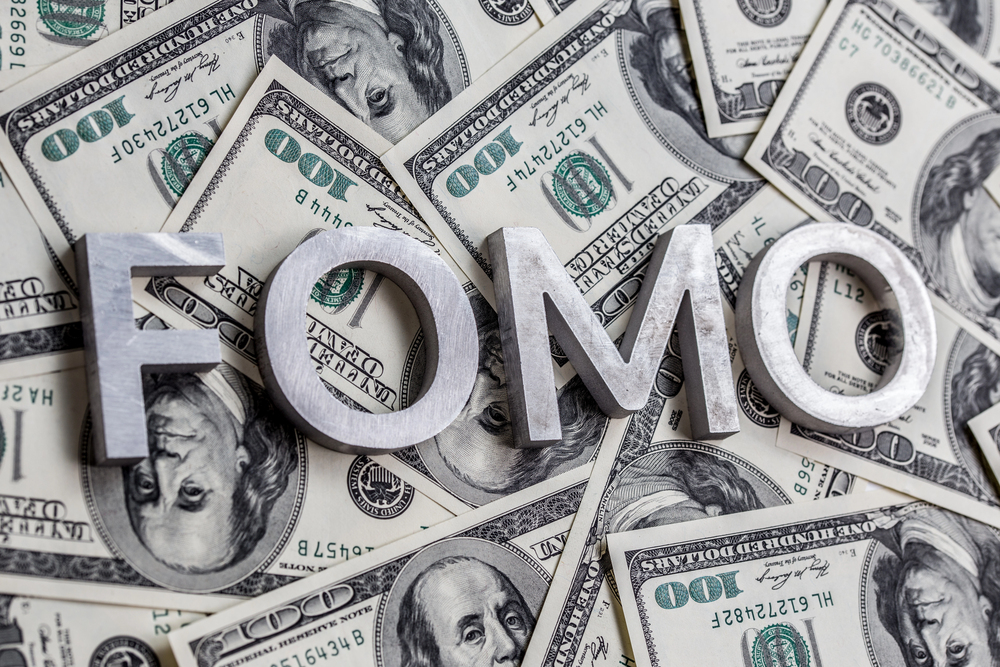 Что такое FOMO и YOLO на финансовых рынках