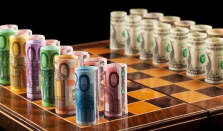 Евро/доллар будет падать к отметке 1,12