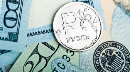 Почему курс рубля растет?