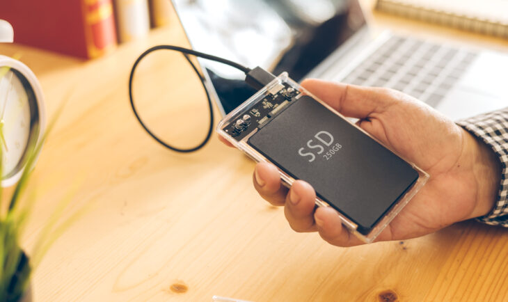 Чи можу я встановити SSD в свій ноутбук?