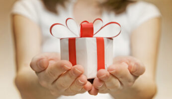 Как сэкономить деньги на подарки и праздники?