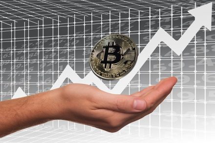 Цена биткоина сегодня растет, но может развернуться в любой момент