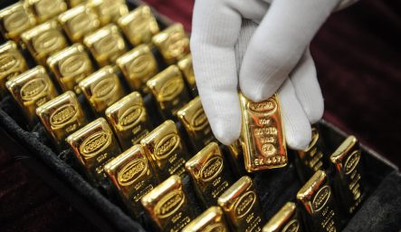Град неопределенностей: инвесторы побежали в золото