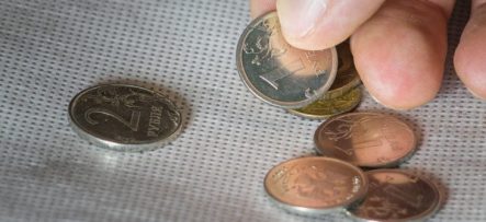 Официальный курс доллара и евро к рублю на 29 октября 2019 года