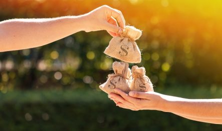 Резервы РФ стремительно падают. 4 странных шага от Банка России