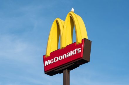 Рост акций McDonald’s продолжится к отметкам 200.00–218.18