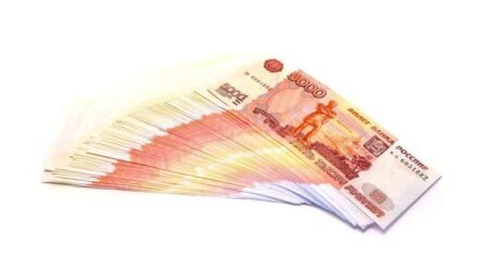 شكرًا ترمب لارتفاع العملة الروسية! سعر الدولار الأمريكي مقابل الروبل غدًا: 62.7565